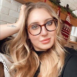 Meet your Posher, Nikki